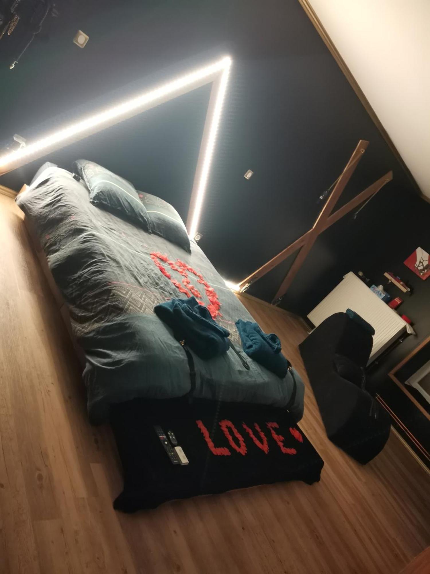 Love-Room L'Eden Du Desir Vecqueville Экстерьер фото
